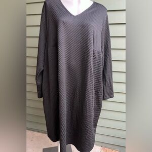 Untold Studio Classic V-neck Long Sleeve Little Black Dress 👗 🖤 👗